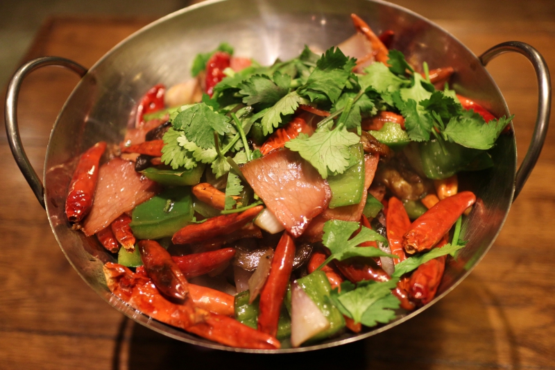 restaurant-VALBONNE-min_dish-meal-food-salad-green-pepper-775478-pxhere.com